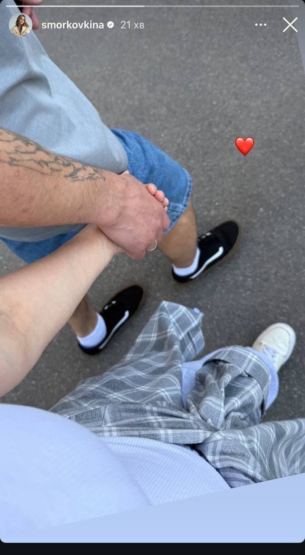 Анна Кошмал із чоловіком / © instagram.com/smorkovkina