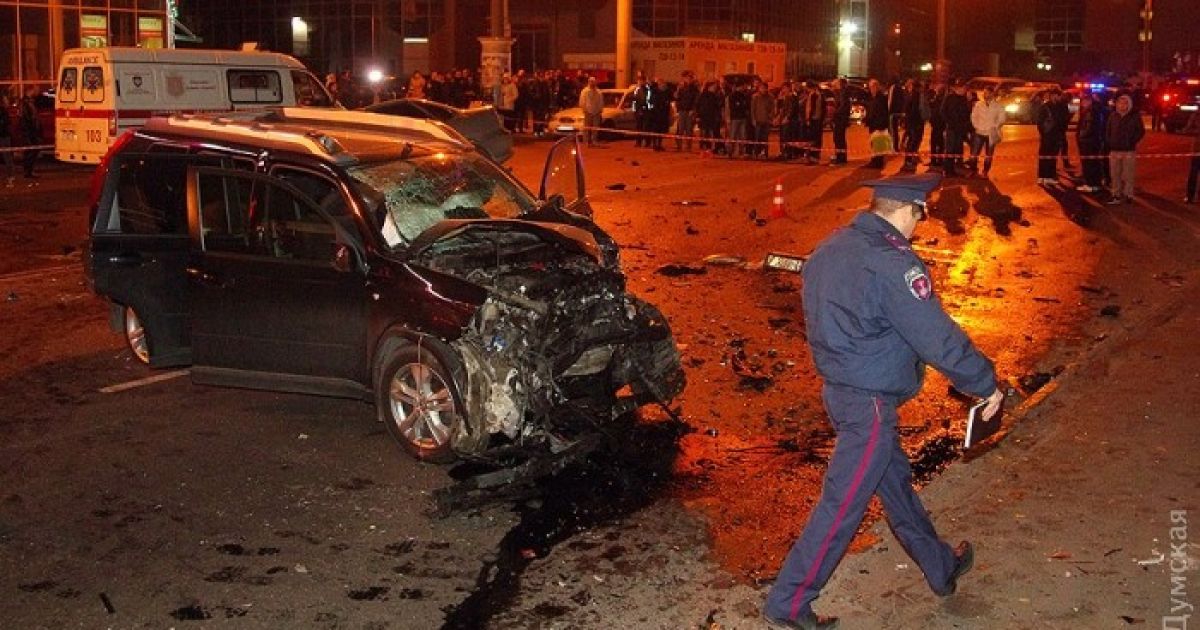 В Одесі сталася аварія, в якій загинули шестеро людей. / © Думская