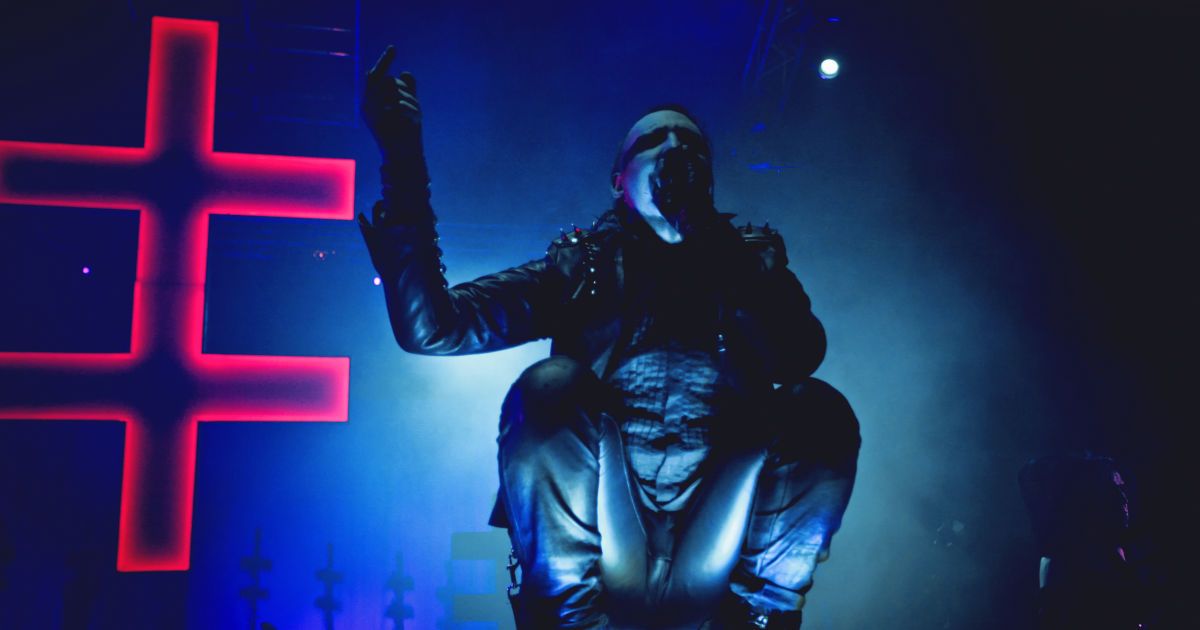 Панталон киген әйелдердің онлайн бейнесі