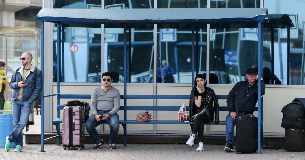 В Украине от 1 июня снова ослабят карантин: Ляшко анонсировал открытие автошкол и бассейнов