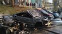 В центре Киева посреди дня неизвестный поджег припаркованные автомобили