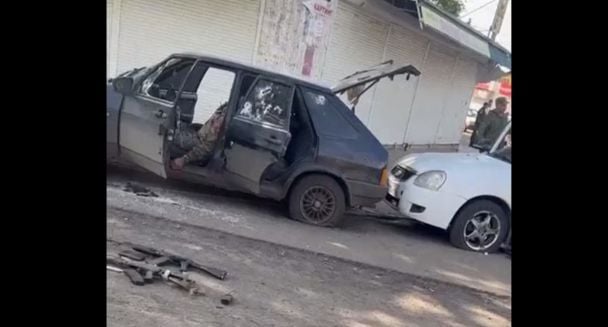 В Урзуфі біля Маріуполя окупанти влаштували перестрілку між собою / © скриншот з відео