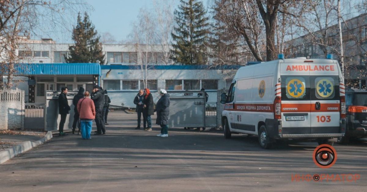 У Дніпрі невідомі "замінували" дві школи: евакуювали сотні дітей