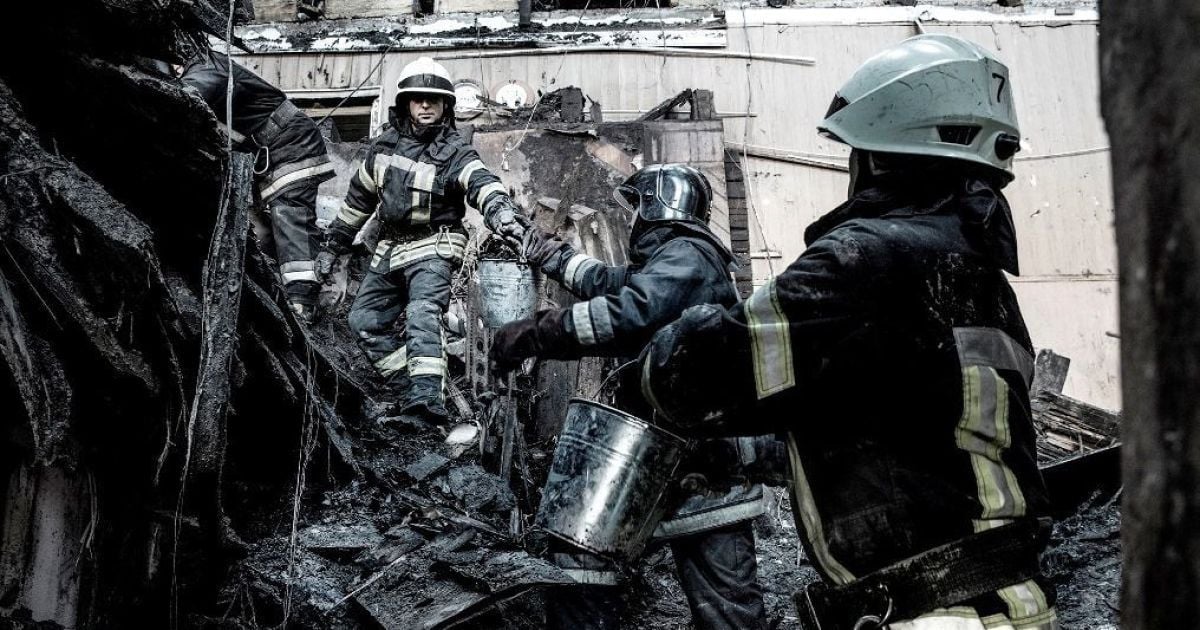 Пожар в одесском колледже. Под завалами нашли тело еще одного человека