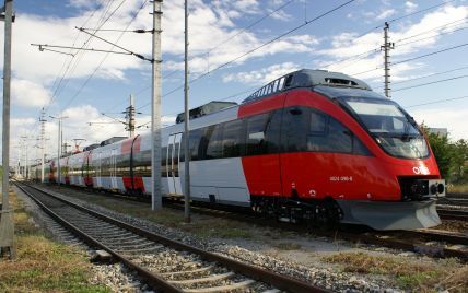 В Австрии неизвестный с ножом напал на пассажиров прямо в поезде