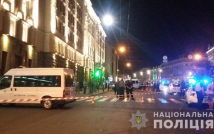 В результате стрельбы возле Харьковского горсовета ранения получили четверо человек - источник