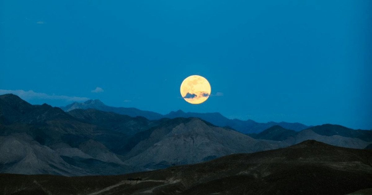 Що було б із Земи не було Місяцялею, якб