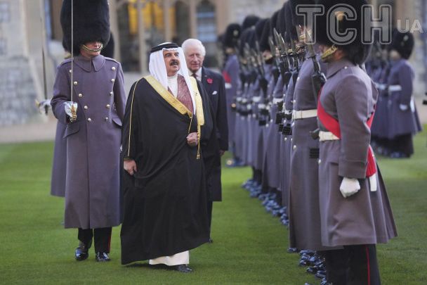 Король Чарльз III і король Бахрейну Хамад ібн Іса Аль Халіфа / © Associated Press