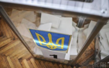 ОПОРА зафиксировала почти 1000 нарушений на избирательных участках