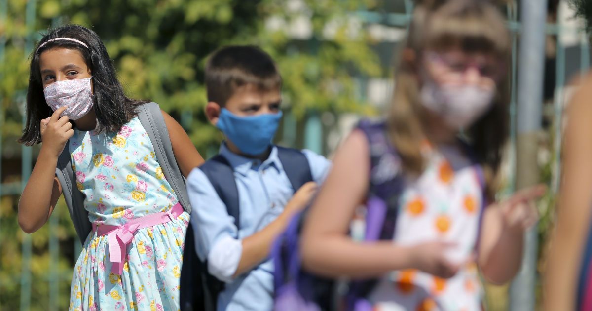 Из-за коронавируса Чехия второй раз вводит чрезвычайное положение