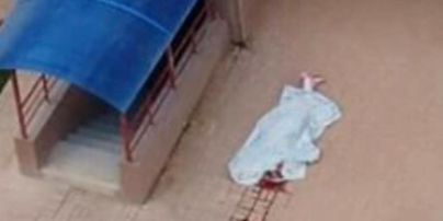 В Вишневом девушка разбилась насмерть, выпав из окна многоэтажки