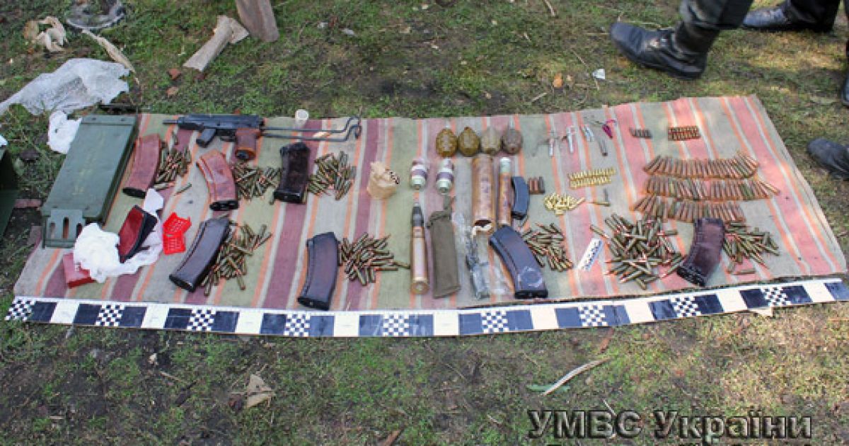 У 29-летнего волынянина дома обнаружили арсенал оружия