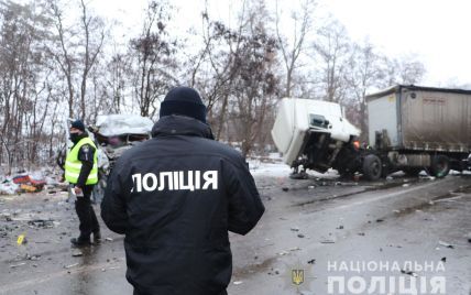 Смертельное столкновение маршрутки с фурой под Черниговом: появилось видео