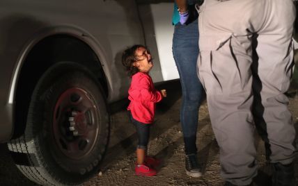 Дівчинку-мігрантку з Гондурасу, фото якої потрапило на обкладинку Time, ніколи не забирали у матері