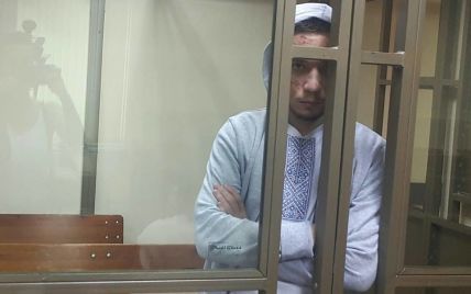 Под посольством РФ в Киеве активисты требуют освободить политзаключенного Гриба