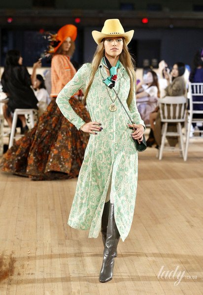 Коллекция Marc Jacobs прет-а-порте сезона весна-лето 2020 / © East News
