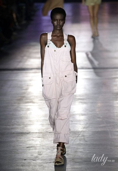 Коллекция Alberta Ferretti прет-а-порте сезона весна-лето 2019 / © East News