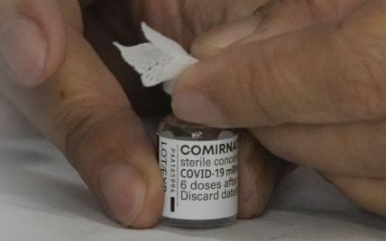 Вчені з'ясували, які вакцини можуть роками захищати від коронавірусу