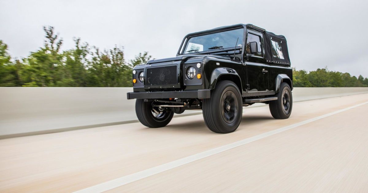 Land Rover Defender Honey Badger