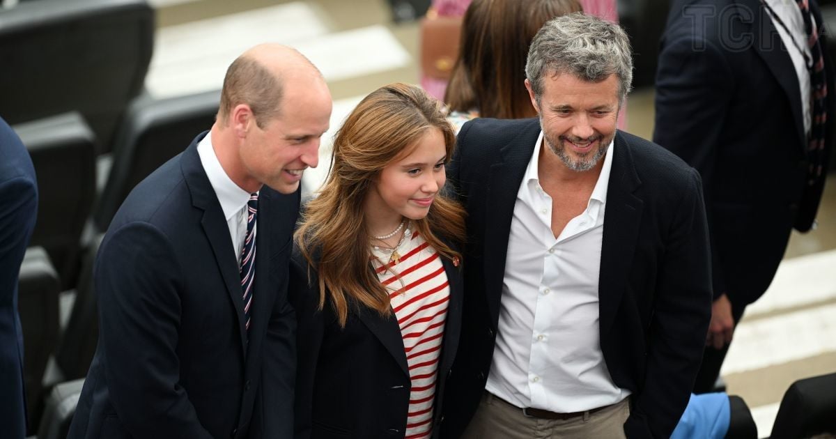 Принц Уельський Вільям та король Фредерік X з дочкою Жозефіною на матчі Англія — Данія у Франкфурті-на-Майні