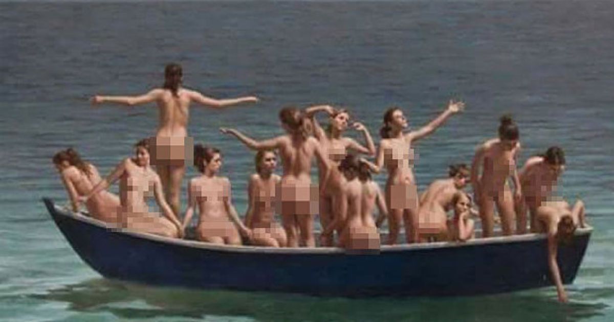 Британский политик посмеялся с мигрантов фотографией голых девушек