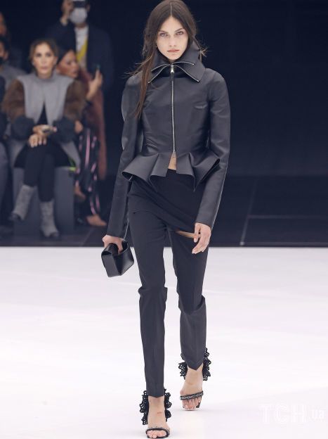 Коллекция Givenchy прет-а-порте сезона весна-лето 2022 / © East News