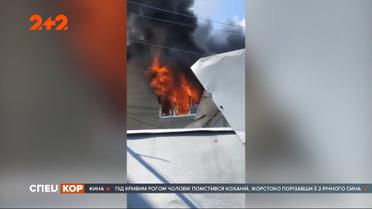 Крупный пожар в центре Черновцов: в двухэтажном доме загорелась квартира