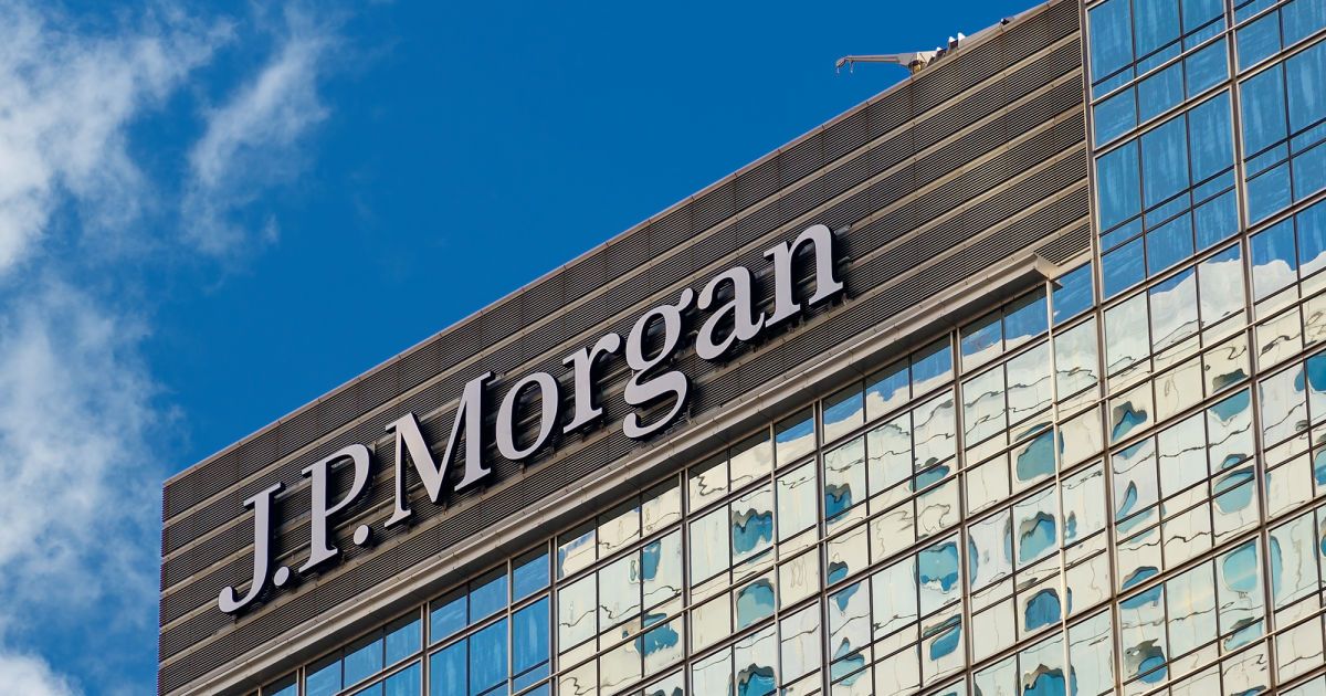"Потенциальная катастрофа": финансовый холдинг JPMorgan готовится к возможному дефолту США