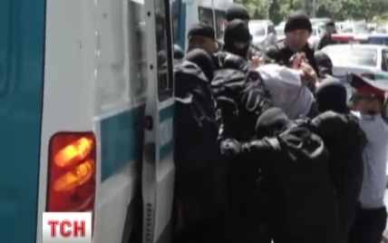 У Казахстані правоохоронці розгромили мітинги опозиції