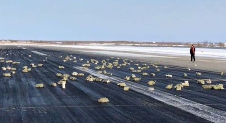 В российском Якутске с самолета выпали тонны золота