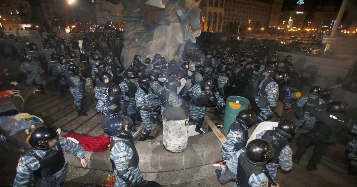Евромайдан, Майдан, Буркут