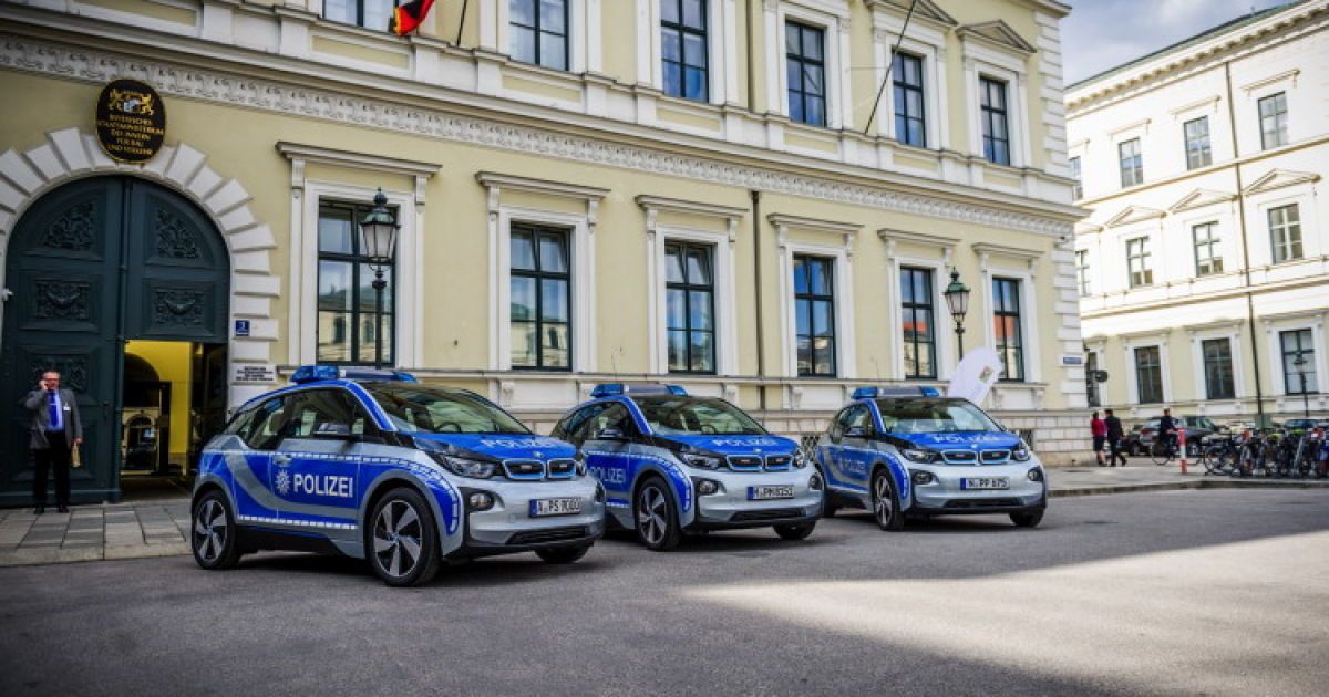Полиция Мюнхена получила BMW i3