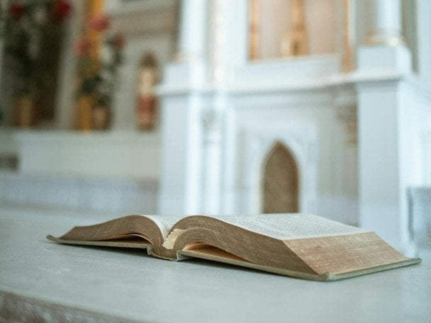 14 квітня віряни святкують День пам’яті святого Мартина Ісповідника, папи Римського / © pexels.com