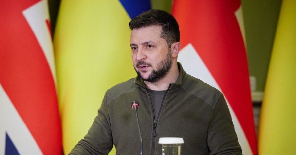 "Ми зупинили російську армію, яку називали "другою армією" світу: основні заяви Зеленського у Давосі