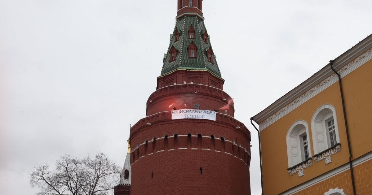 Фейковый захват Кремля: российских феминисток обвинили в использовании Photoshop