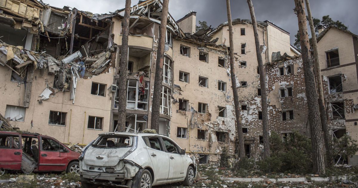 В Ірпені пошкоджено понад 1000 будівель: 115 зруйновано повністю (супутникові знімки)