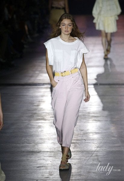 Коллекция Alberta Ferretti прет-а-порте сезона весна-лето 2019 / © East News