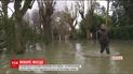 Уровень воды в реке Сене может подняться на шесть метров выше нормы
