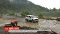 После сильного ливня на Буковине затопило село и отрезало от мира целый район