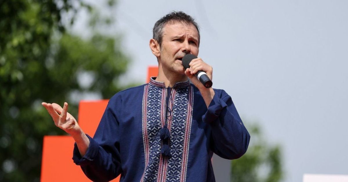 Безответственность и старая политика: Вакарчук раскритиковал озвученную Богданом идею референдума