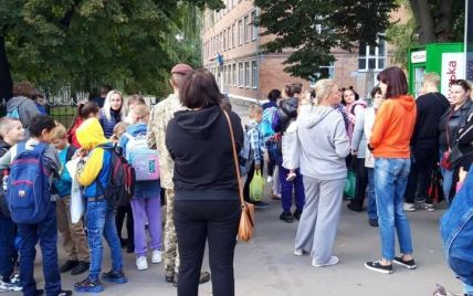 Стрілянина з арбалета в полтавській школі: що пояснює нападниця та в якому стані поранені