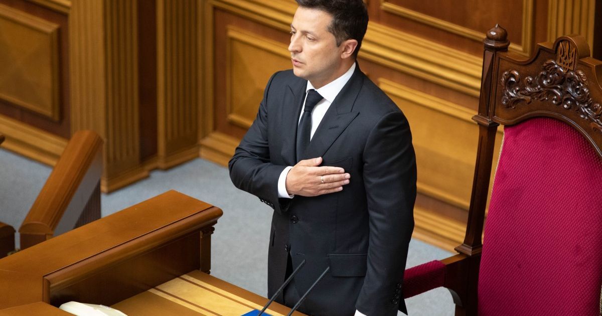 Держпереворот, "вагнерґейт" і “привіти” олігархам: на пресмарафоні Зеленського розтанув образ “романтичного політика”
