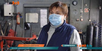 Поблизу Харкова є шиномонтаж, на якому головним майстром працює вміла жінка
