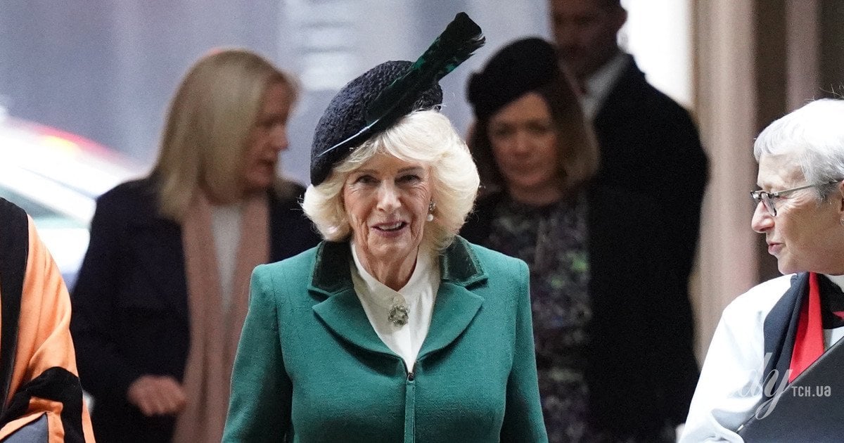 Королева Камілла