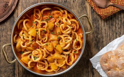 Ужин по итальянски: тушеный картофель с кальмарами