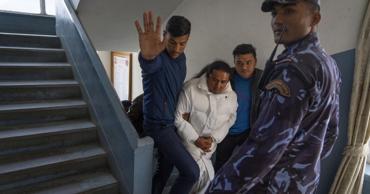 Затримання у Непалі гуру Бомджона, якого називади "реінкарнацією Будди"