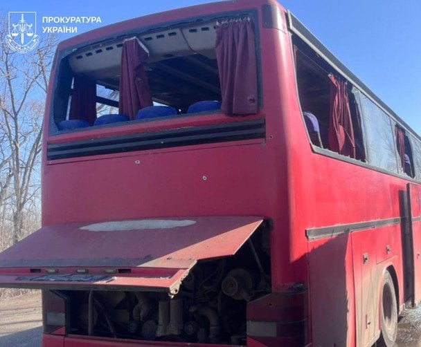 На Куп’янщині війська РФ вдарили поблизу рейсового автобуса.