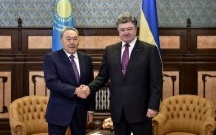 Назарбаев готов помочь урегулировать ситуацию на Донбассе