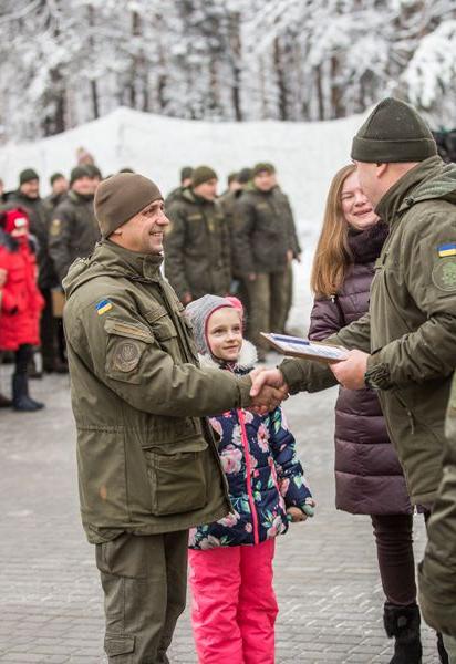 Под Киевом 80 бойцов Нацгвардии получили квартиры в новом доме