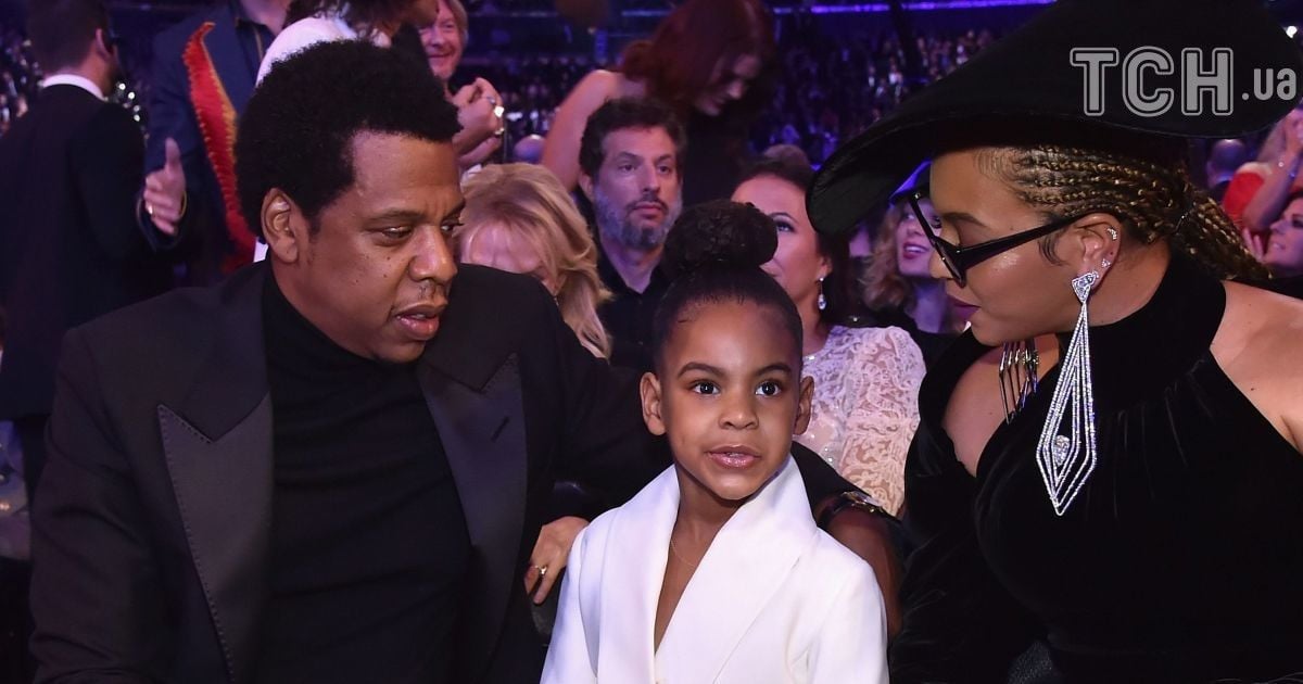 Шестирічна донька Бейонсе придбала збірку медичних книжок за 10 тисяч доларів